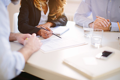 簽訂勞動合同時試用期應(yīng)如何約定